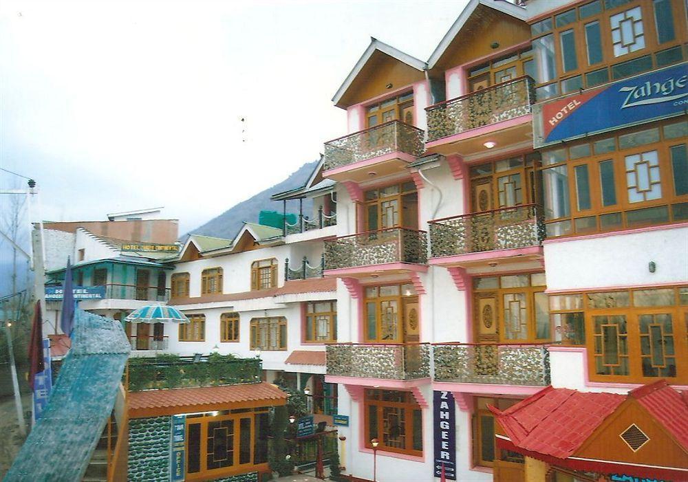 Hotel Zahgeer Continental - Srinagar Exterior photo